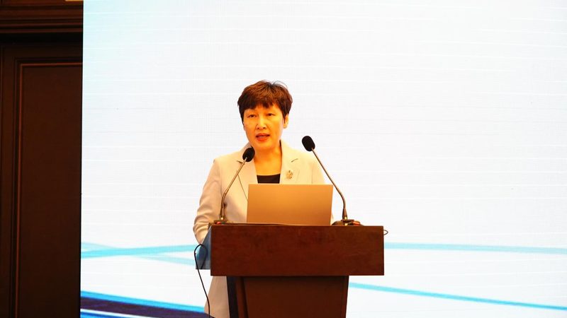 成都市政府为了鼓励企业创新发展，提供了以下财政补贴政策：